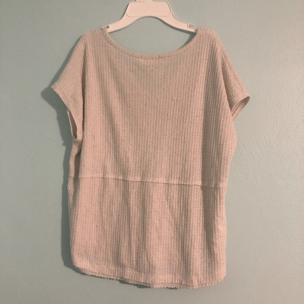 Altar’d State Tee - Picture 4 of 6
